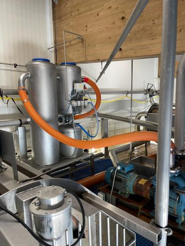 Dutch-Poultry-tech-waste-handling-system