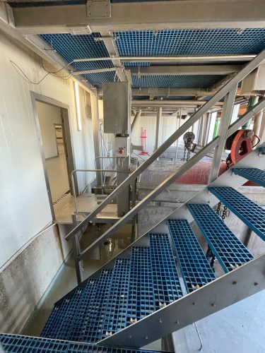 Dutch-Poultry-tech-waste-handling-system