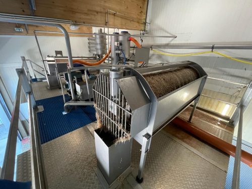 Dutch-Poultry-tech-waste-handling-system